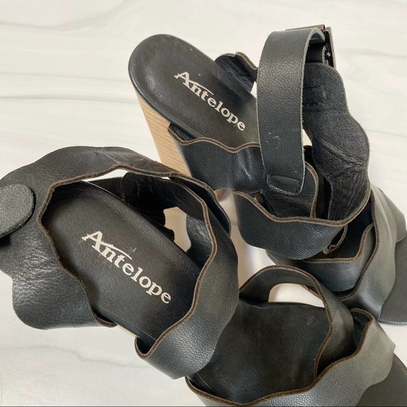 ANTELOPE Black Leather Scallop Crossover Sandals Size 8 - Picture 7 of 14